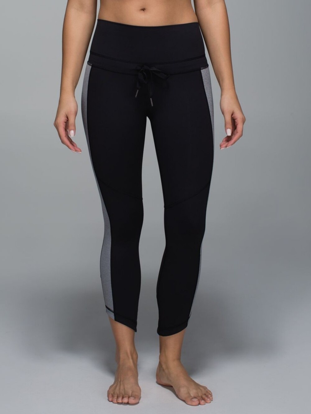 Lululemon Athletica Black 7/8 Leggings with Gray Side Panels Size S